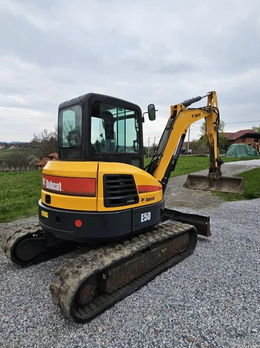 Pelle compacte Bobcat E50 (2016) – 4,86 t – Excellent état