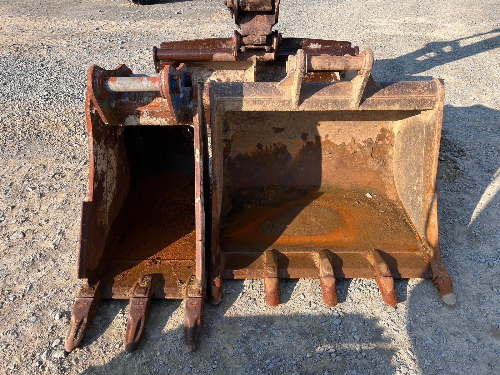 JCB JS131 LC – Image 17
