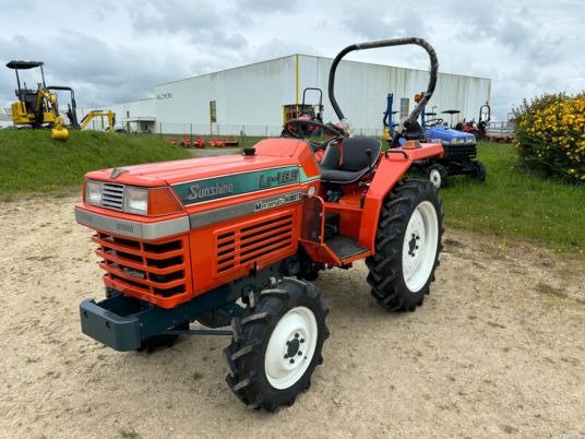 Micro-tracteur Kubota L1-185 – 18,5 CV – 4RM – Reconditionné – Image 3